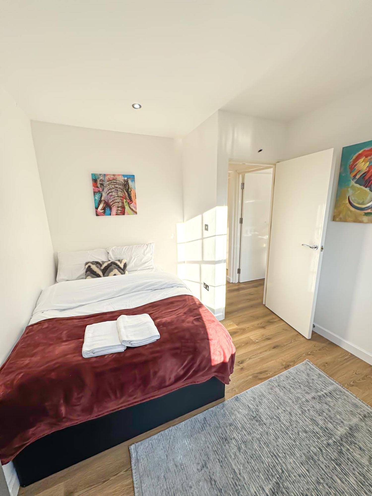 Luxury Flat For 6 - 5 Min Walk From Camden Market Hw4 London Luaran gambar